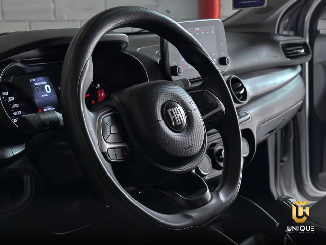 Fiat Cronos 1.3 FIREFLY FLEX DRIVE MANUAL 2022 prata à venda na Unique Automóveis em Indaiatuba — foto 15