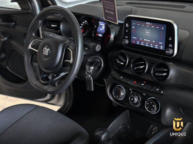 Fiat Cronos 1.3 FIREFLY FLEX DRIVE MANUAL 2022 prata à venda na Unique Automóveis em Indaiatuba — foto 17