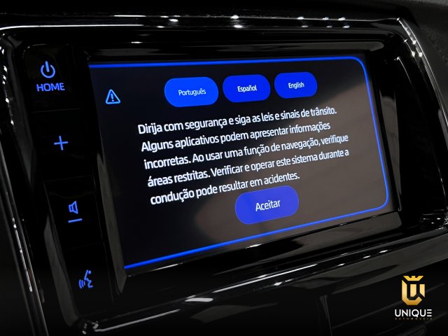 Toyota Yaris Sedan 1.5 16V FLEX SEDAN XL MULTIDRIVE 2022/2023 cinza à venda na Unique Automóveis em Indaiatuba — foto 14