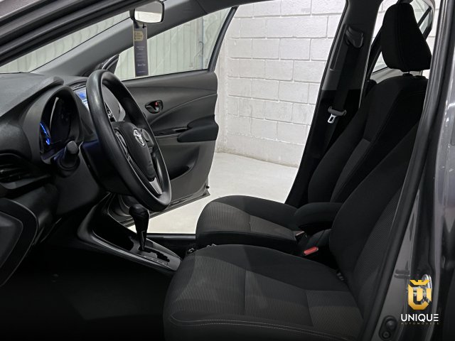 Toyota Yaris Sedan 1.5 16V FLEX SEDAN XL MULTIDRIVE 2022/2023 cinza à venda na Unique Automóveis em Indaiatuba — foto 19
