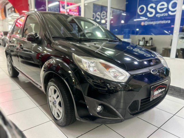 foto do veículo Ford Fiesta   1.0 ROCAM HATCH 8V FLEX 4P MANUAL