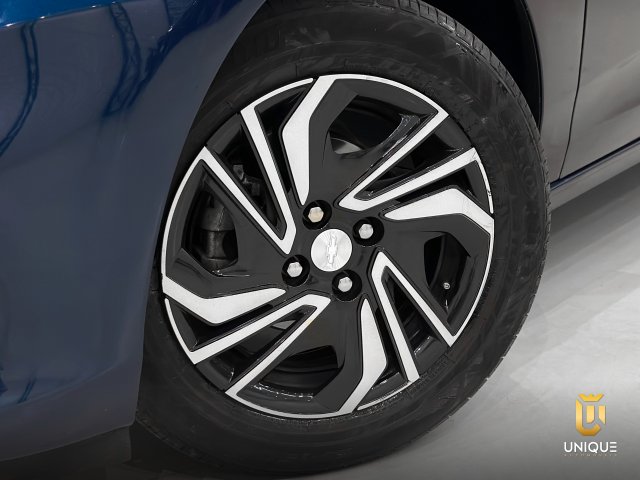 Chevrolet Onix 1.0 FLEX LT MANUAL 2023/2024 azul à venda na Unique Automóveis em Indaiatuba — foto 7