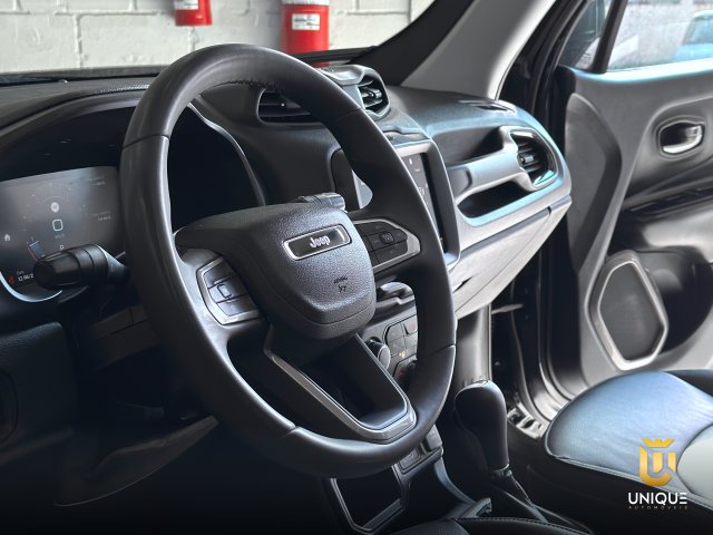 Jeep Renegade 1.3 T270 TURBO FLEX LONGITUDE AT6 2023/2024 preto à venda na Unique Automóveis em Indaiatuba — foto 12