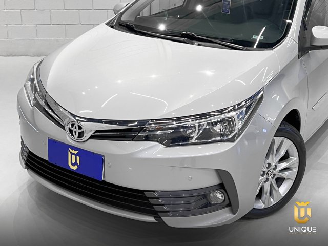 Toyota Corolla 2.0 XEI 16V FLEX 4P AUTOMÁTICO 2017/2018 prata à venda na Unique Automóveis em Indaiatuba — foto 5