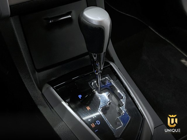 Toyota Corolla 2.0 XEI 16V FLEX 4P AUTOMÁTICO 2017/2018 prata à venda na Unique Automóveis em Indaiatuba — foto 12