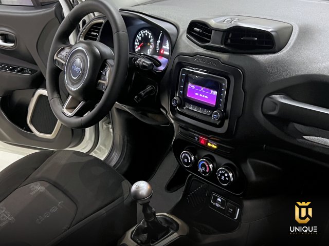Jeep Renegade 1.8 16V FLEX SPORT 4P MANUAL 2016 branco à venda na Unique Automóveis em Indaiatuba — foto 12