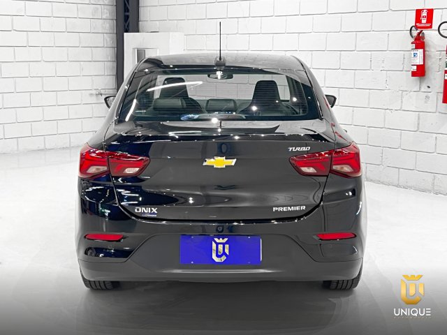 Chevrolet Onix 1.0 TURBO FLEX PLUS PREMIER AUTOMÁTICO 2019/2020 preto à venda na Unique Automóveis em Indaiatuba — foto 5