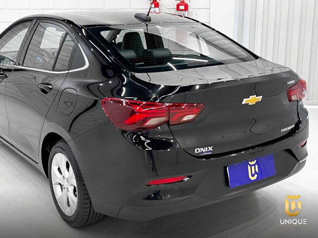 Chevrolet Onix 1.0 TURBO FLEX PLUS PREMIER AUTOMÁTICO 2019/2020 preto à venda na Unique Automóveis em Indaiatuba — foto 6