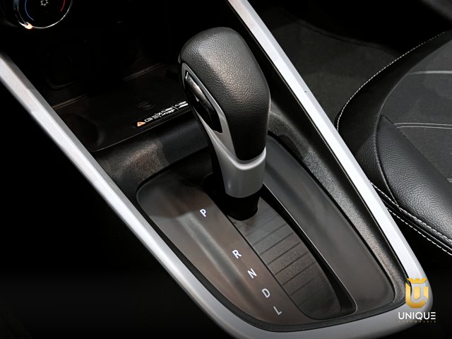 Chevrolet Onix 1.0 TURBO FLEX PLUS PREMIER AUTOMÁTICO 2019/2020 preto à venda na Unique Automóveis em Indaiatuba — foto 12