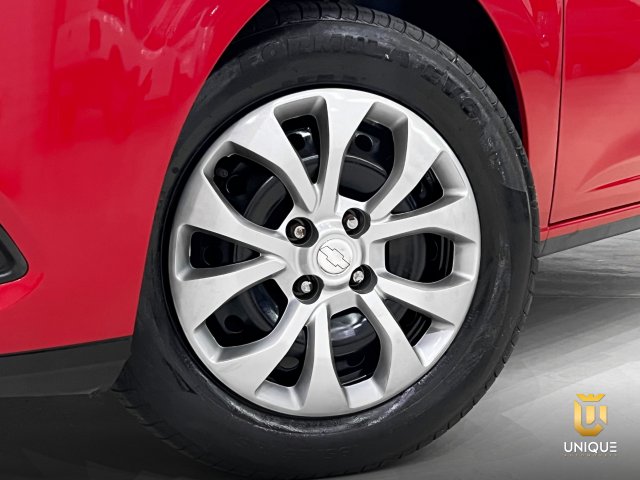 Chevrolet Onix 1.4 MPFI LT 8V FLEX 4P MANUAL 2014/2015 vermelho à venda na Unique Automóveis em Indaiatuba — foto 7