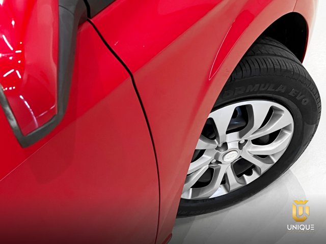 Chevrolet Onix 1.4 MPFI LT 8V FLEX 4P MANUAL 2014/2015 vermelho à venda na Unique Automóveis em Indaiatuba — foto 8