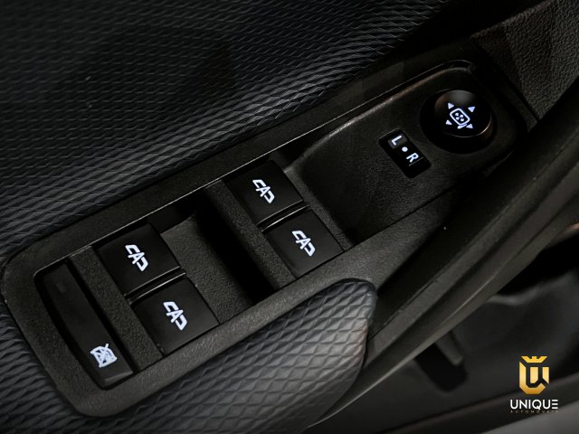 Chevrolet Tracker 1.2 TURBO FLEX PREMIER AUTOMÁTICO 2024/2025 branco à venda na Unique Automóveis em Indaiatuba — foto 12