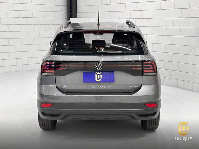 Volkswagen T-cross 1.0 200 TSI TOTAL FLEX AUTOMÁTICO 2024 cinza à venda na Unique Automóveis em Indaiatuba — foto 5