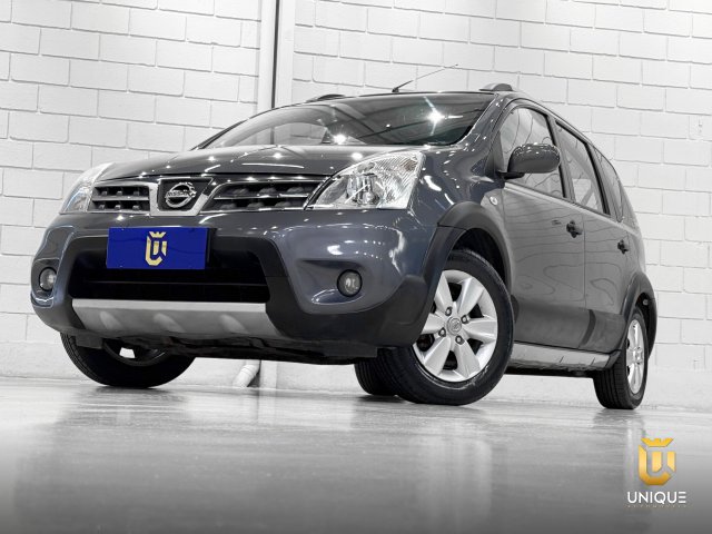 Nissan Livina 1.8 SL X-GEAR 16V FLEX 4P AUTOMÁTICO 2012/2013 cinza à venda na Unique Automóveis em Indaiatuba — foto 2