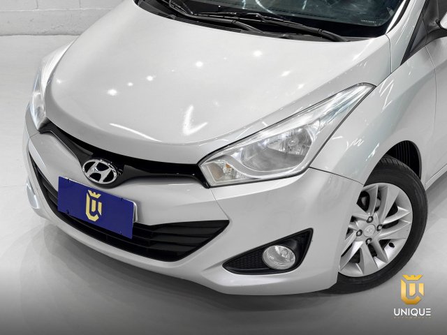 Hyundai Hb20s 1.6 PREMIUM 16V FLEX 4P AUTOMÁTICO 2014/2015 prata à venda na Unique Automóveis em Indaiatuba — foto 3