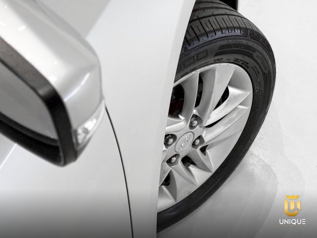 Hyundai Hb20s 1.6 PREMIUM 16V FLEX 4P AUTOMÁTICO 2014/2015 prata à venda na Unique Automóveis em Indaiatuba — foto 8