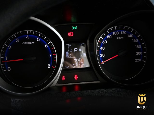 Hyundai Hb20s 1.6 PREMIUM 16V FLEX 4P AUTOMÁTICO 2014/2015 prata à venda na Unique Automóveis em Indaiatuba — foto 10