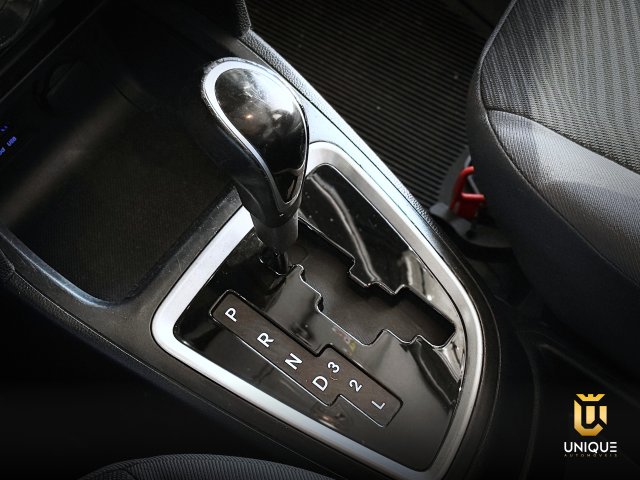 Hyundai Hb20s 1.6 PREMIUM 16V FLEX 4P AUTOMÁTICO 2014/2015 prata à venda na Unique Automóveis em Indaiatuba — foto 14