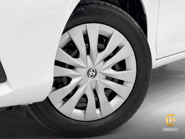 Toyota Yaris Sedan 1.5 16V FLEX SEDAN XL MULTIDRIVE 2022/2023 branco à venda na Unique Automóveis em Indaiatuba — foto 7