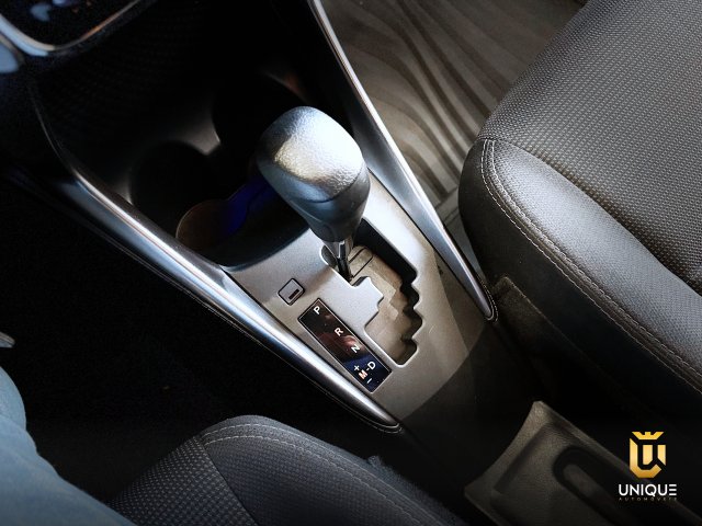 Toyota Yaris Sedan 1.5 16V FLEX SEDAN XL MULTIDRIVE 2022/2023 branco à venda na Unique Automóveis em Indaiatuba — foto 12