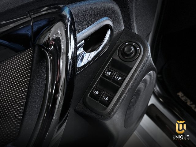 Renault Duster 2.0 DYNAMIQUE 4X2 16V FLEX 4P AUTOMÁTICO 2016 branco à venda na Unique Automóveis em Indaiatuba — foto 13