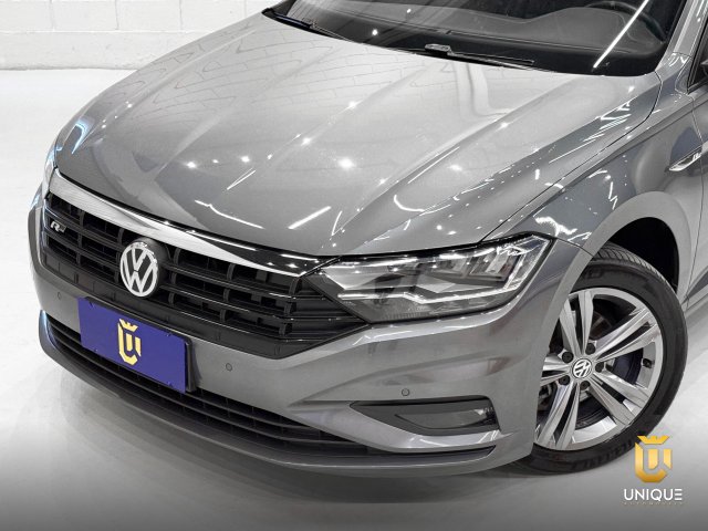 Volkswagen Jetta 1.4 250 TSI TOTAL FLEX R-LINE TIPTRONIC 2018/2019 cinza à venda na Unique Automóveis em Indaiatuba — foto 3