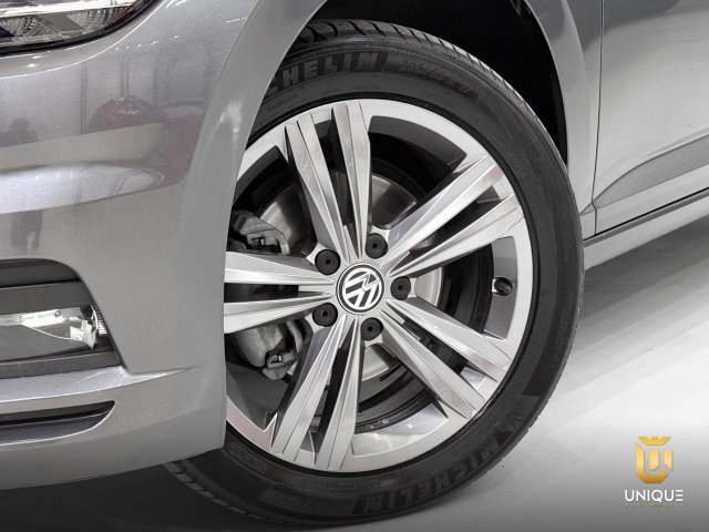 Volkswagen Jetta 1.4 250 TSI TOTAL FLEX R-LINE TIPTRONIC 2018/2019 cinza à venda na Unique Automóveis em Indaiatuba — foto 6
