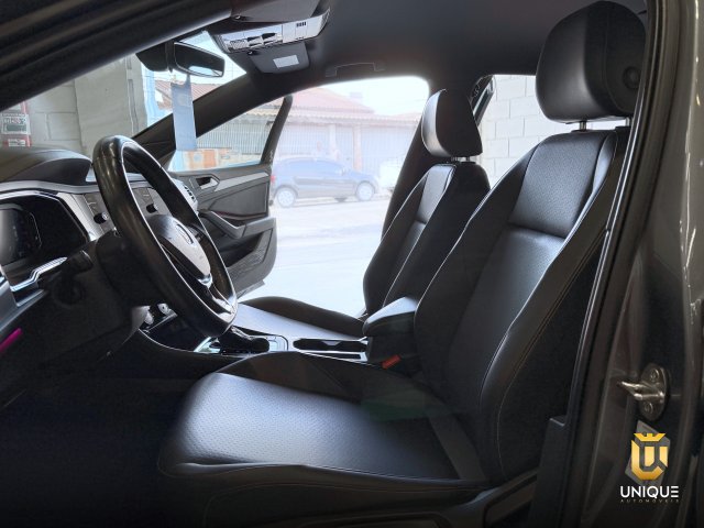 Volkswagen Jetta 1.4 250 TSI TOTAL FLEX R-LINE TIPTRONIC 2018/2019 cinza à venda na Unique Automóveis em Indaiatuba — foto 18
