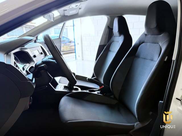 Volkswagen Polo 1.0 MPI TRACK MANUAL 2024 branco à venda na Unique Automóveis em Indaiatuba — foto 17