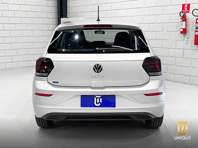 Volkswagen Polo 1.0 MPI MANUAL 2023 prata à venda na Unique Automóveis em Indaiatuba — foto 5