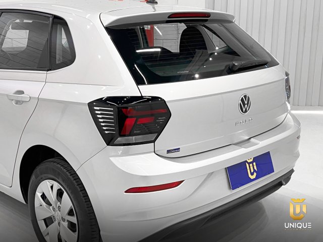 Volkswagen Polo 1.0 MPI MANUAL 2023 prata à venda na Unique Automóveis em Indaiatuba — foto 6