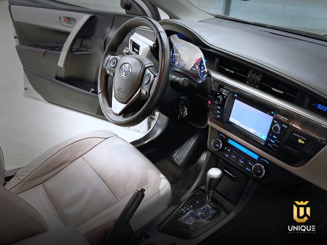 Toyota Corolla 2.0 XEI 16V FLEX 4P AUTOMÁTICO 2016/2017 prata à venda na Unique Automóveis em Indaiatuba — foto 17