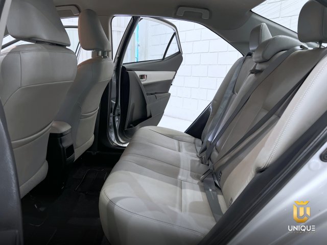 Toyota Corolla 2.0 XEI 16V FLEX 4P AUTOMÁTICO 2016/2017 prata à venda na Unique Automóveis em Indaiatuba — foto 19