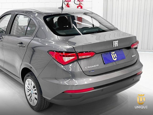 Fiat Cronos 1.0 FIREFLY FLEX DRIVE MANUAL 2023/2024 cinza à venda na Unique Automóveis em Indaiatuba — foto 6