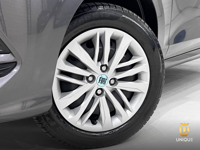 Fiat Cronos 1.0 FIREFLY FLEX DRIVE MANUAL 2023/2024 cinza à venda na Unique Automóveis em Indaiatuba — foto 7