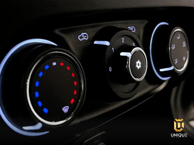 Fiat Cronos 1.0 FIREFLY FLEX DRIVE MANUAL 2023/2024 cinza à venda na Unique Automóveis em Indaiatuba — foto 10
