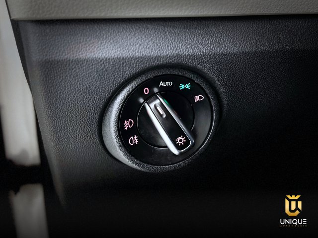 Volkswagen Up 1.0 MPI MOVE UP 12V FLEX 4P MANUAL 2016 branco à venda na Unique Automóveis em Indaiatuba — foto 14