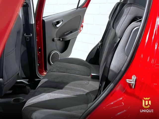 Fiat Palio 1.0 MPI ATTRACTIVE 8V FLEX 4P MANUAL 2017 vermelho à venda na Unique Automóveis em Indaiatuba — foto 18