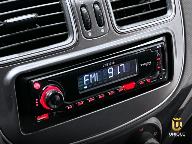 Fiat Palio 1.0 MPI ATTRACTIVE 8V FLEX 4P MANUAL 2017 vermelho à venda na Unique Automóveis em Indaiatuba — foto 20