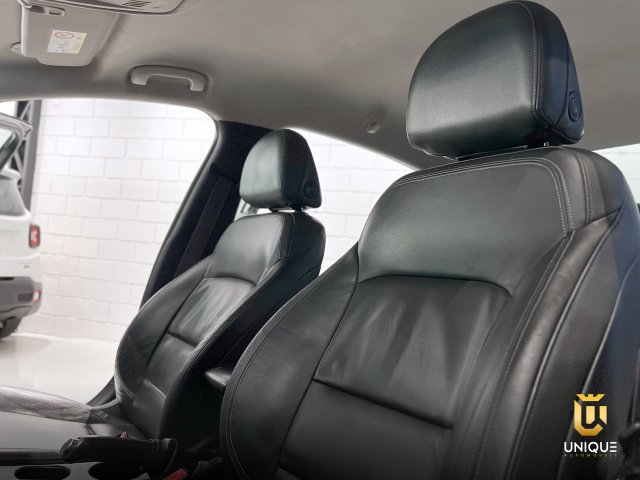 Chevrolet Cruze Sedan 1.4 TURBO LT 16V FLEX 4P AUTOMÁTICO 2016/2017 preto à venda na Unique Automóveis em Indaiatuba — foto 12