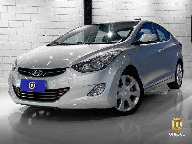 Hyundai Elantra 1.8 GLS 16V GASOLINA 4P AUTOMÁTICO 2012/2013 prata à venda na Unique Automóveis em Indaiatuba — foto 2