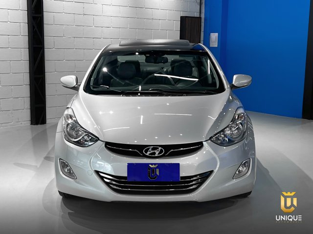 Hyundai Elantra 1.8 GLS 16V GASOLINA 4P AUTOMÁTICO 2012/2013 prata à venda na Unique Automóveis em Indaiatuba — foto 4