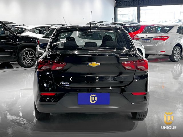 Chevrolet Onix 1.0 TURBO FLEX PLUS AUTOMATICO 2022/2023 preto à venda na Unique Automóveis em Indaiatuba — foto 5