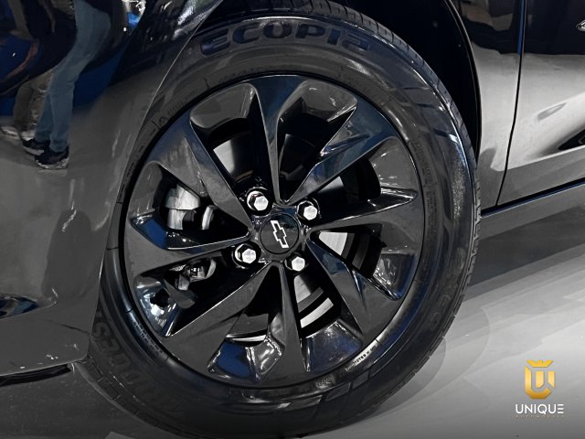Chevrolet Onix 1.0 TURBO FLEX PLUS AUTOMATICO 2022/2023 preto à venda na Unique Automóveis em Indaiatuba — foto 7