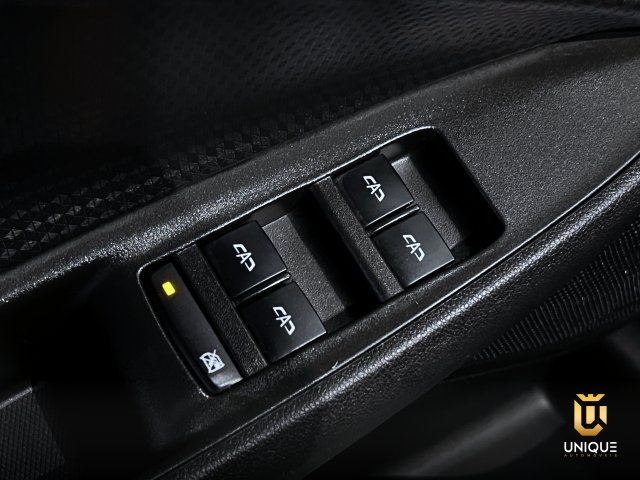 Chevrolet Onix 1.0 TURBO FLEX PLUS AUTOMATICO 2022/2023 preto à venda na Unique Automóveis em Indaiatuba — foto 12