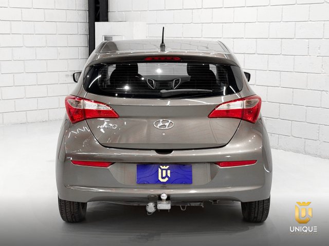 Hyundai Hb20 1.0 COMFORT 12V FLEX 4P MANUAL 2017/2018 marrom à venda na Unique Automóveis em Indaiatuba — foto 5