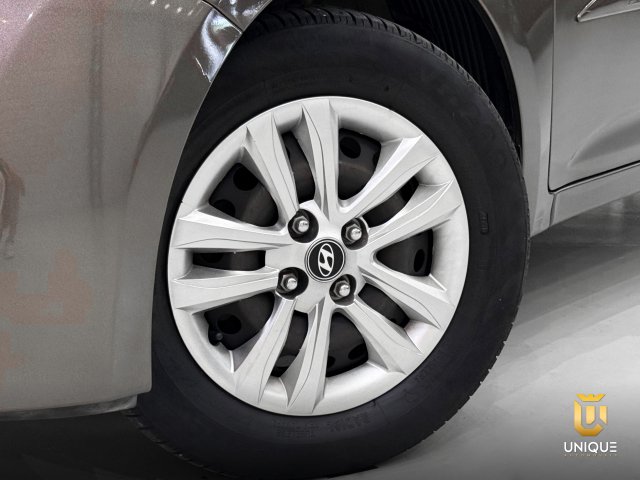 Hyundai Hb20 1.0 COMFORT 12V FLEX 4P MANUAL 2017/2018 marrom à venda na Unique Automóveis em Indaiatuba — foto 7