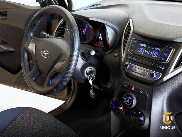 Hyundai Hb20 1.0 COMFORT 12V FLEX 4P MANUAL 2017/2018 marrom à venda na Unique Automóveis em Indaiatuba — foto 15