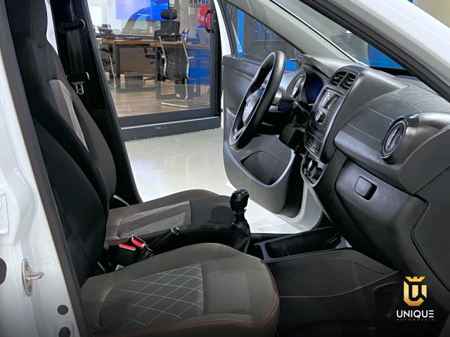 Renault Kwid 1.0 12V SCE FLEX ZEN MANUAL 2023/2024 branco à venda na Unique Automóveis em Indaiatuba — foto 18