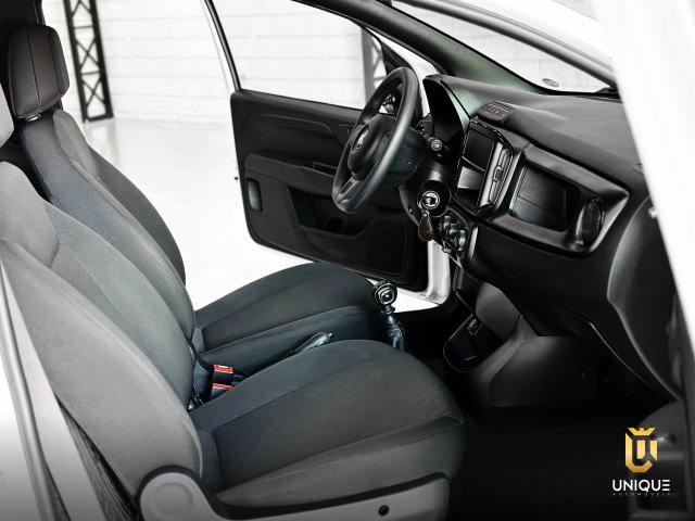 Fiat Fiorino 1.4 MPI FURGÃO ENDURANCE 8V FLEX 2P MANUAL 2023/2024 branco à venda na Unique Automóveis em Indaiatuba — foto 20